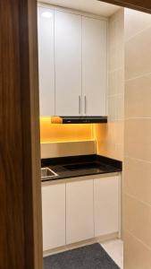 Spacious Riverside Apartment - River View - Phnom Penh