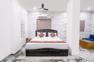 FabHotel Yash Residency II
