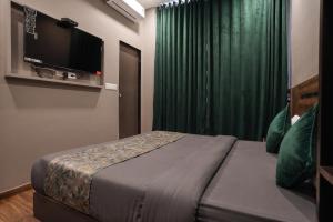 FabHotels Clovergate
