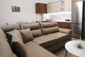 DenAr Apartment Free Parking Near Tirana