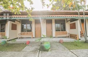 RedDoorz @ Pantai Pelabuhan Ratu 2
