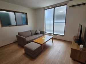 RIZ HOME花園南天下茶屋駅近難波直通Private House