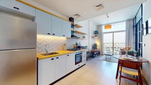 Vacationer Holiday Homes l Chic 1 Bed l Walking Distance to Dubai Hills Mall