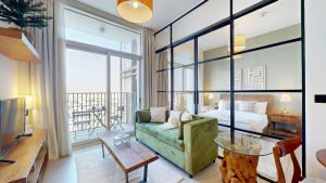 Vacationer Holiday Homes l Chic 1 Bed l Walking Distance to Dubai Hills Mall