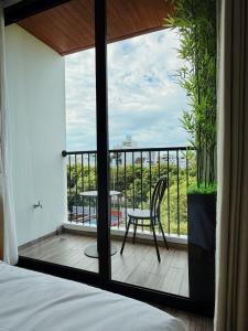 La Van Residence - Green Canopy Studio 503