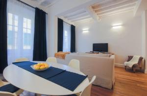 DAVID Signature - Spacious 2BR & 2BA - 5 min to Duomo
