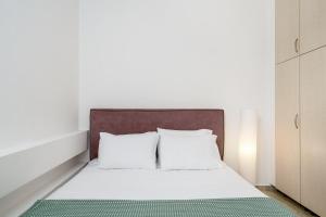 Costa Apartment