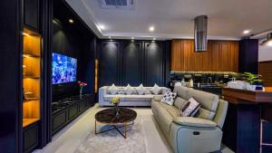 Lucky Hours Pool Villa, Aonang Soi 1