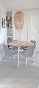 Homely by Sea Apartament PORTA MARE