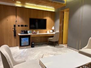 Hotel Grand Imperia