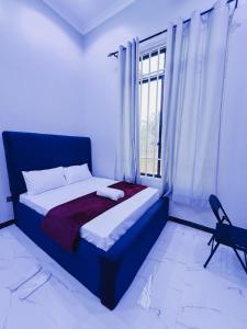 Cozy home, Room 2, Gated, Walk to airport,10Mins Drive to Stonetown
