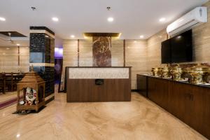 DJ Grand Hotel - TPT