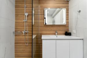Luxury 4Bedrooms Stay in North Athens