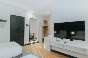 Dulcee Suites-Minglanilla