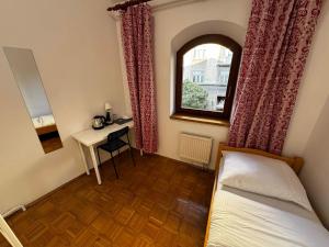 Fantastic-Inn Kraków - B7 Pokój B204