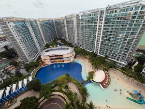 Azure Staycation by Jo&Jo- More space, more comfort, and a better stay for families and groups Near Airport, MOA, beside Sm Bicutan