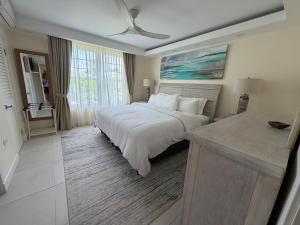 Modern 3BR 2BA Beach Pool Ocean View
