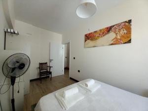 New air-conditioned apartment within walking distance to tourist attractions