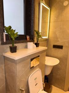 The Relax Stays, Near Medanta & Artemis Hospital