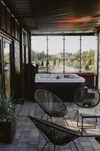 Loox Ostrovo- Boutique House-noclegi nad morzem