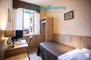 TriplyRooms Collection - Pisa Central Station