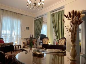 Skyline Balcony Apartment ΔΕΘ Kamara Sintrivani