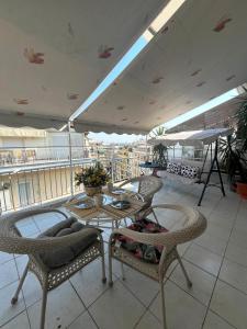Skyline Balcony Apartment ΔΕΘ Kamara Sintrivani