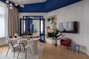 Head in the Clouds - Bright 100 sqm by Fragola Apartments
