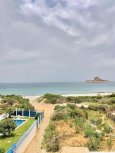 RafRaf beachfront Paradise