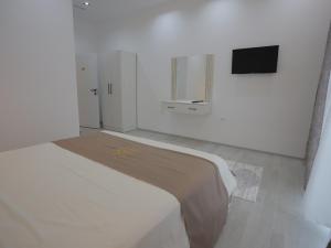 Shatri Hotel