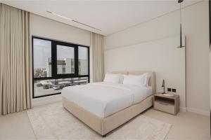 Exquisite Apartment Curated for Pure Comfort