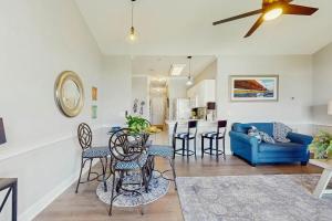 Magnolia North 303