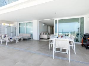 Vista Del Silencio Apartment