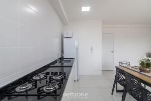 Apto 2Q c churrasq. próx. da Praia MCB0706