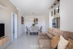 Apto 2Q c piscina e churrasq. 500m do Mar MCB1001