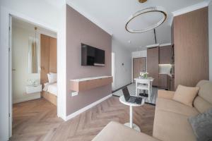 Chmielna Duo Elegant, Warsaw Center & Parking