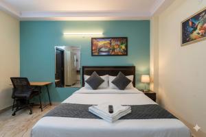 Hotel South Embassy 2 Min Walk From Durgabai Deshmukh South Campus Metro Station