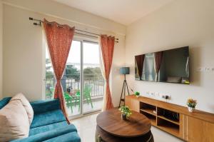 Lumara by RedOlive 2BHK 20min E-city Nr Apollo