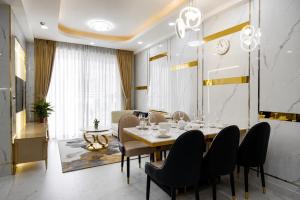 Midtown Premium Apartments