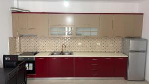 2 bdr apt with stunning sea view in the promenade