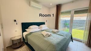Local-Lux Garden Residence-12Guests-140m2-Free Parking