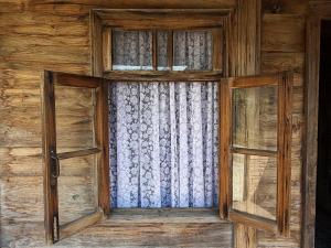 Adjarian Wooden House & Vineyard