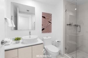 Hallandale Studio Pool Gym & Shuttle