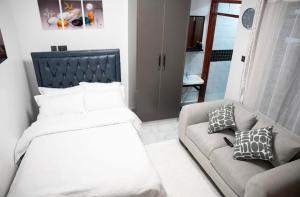 Aura luxe stays