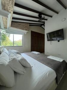Casa espectacular en conjunto con piscina
