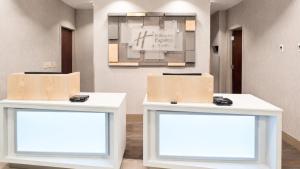 Holiday Inn Express Hotel & Suites Scott-Lafayette West by IHG