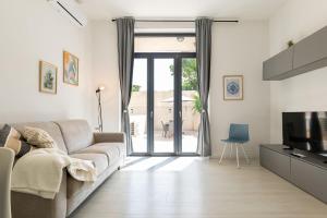 Urban Oasis near Termini, free Parking&Patio, int3