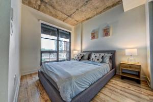 Chic Pet-Friendly Stay - Central Montreal