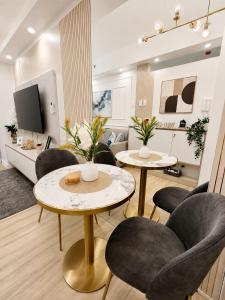 Golden Luxe Staycation - Shore3 Tower1 - 1BR Near MOA