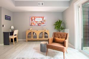 Beacon Brick Bungalow - PatioWiFiFamily & Groups